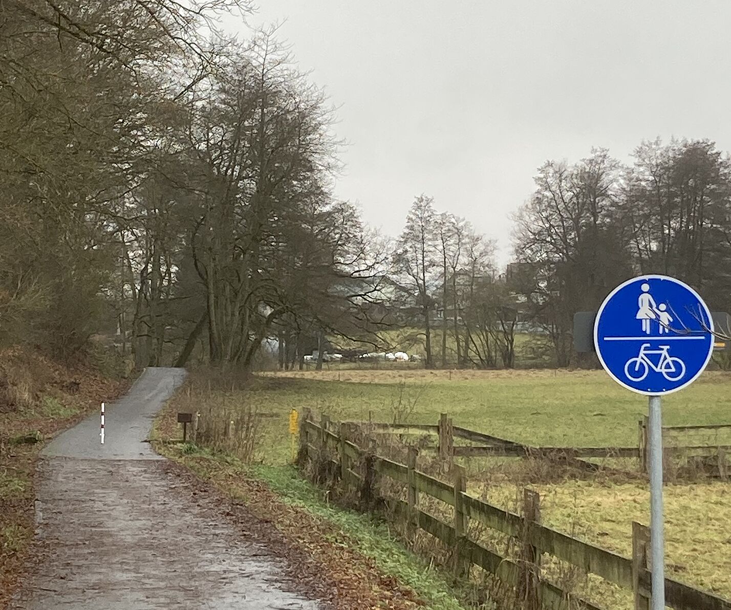 Blick von Walldorf in Richtung Melkers am Beginn des Herptalradweges